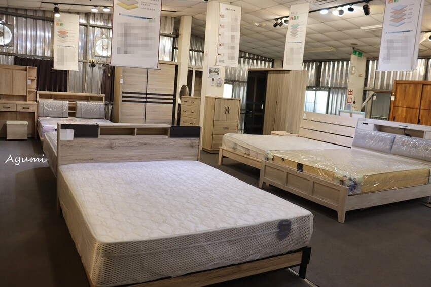 [屏東家具推薦]億家具批發倉庫－屏東門市/款式多、可客製化、價格合理/專人配送、優惠多/距離屏東車站約10