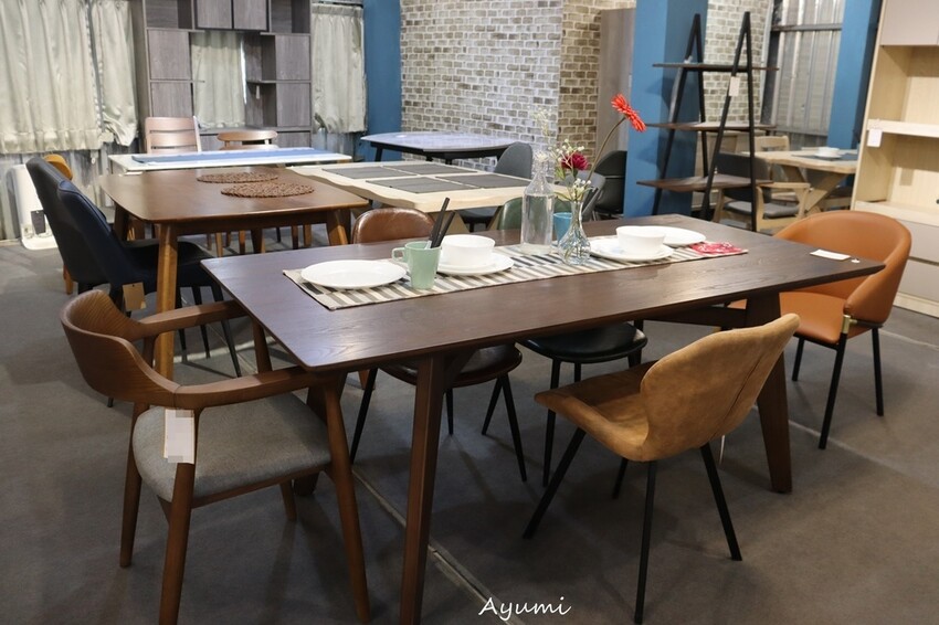 [屏東家具推薦]億家具批發倉庫－屏東門市/款式多、可客製化、價格合理/專人配送、優惠多/距離屏東車站約10