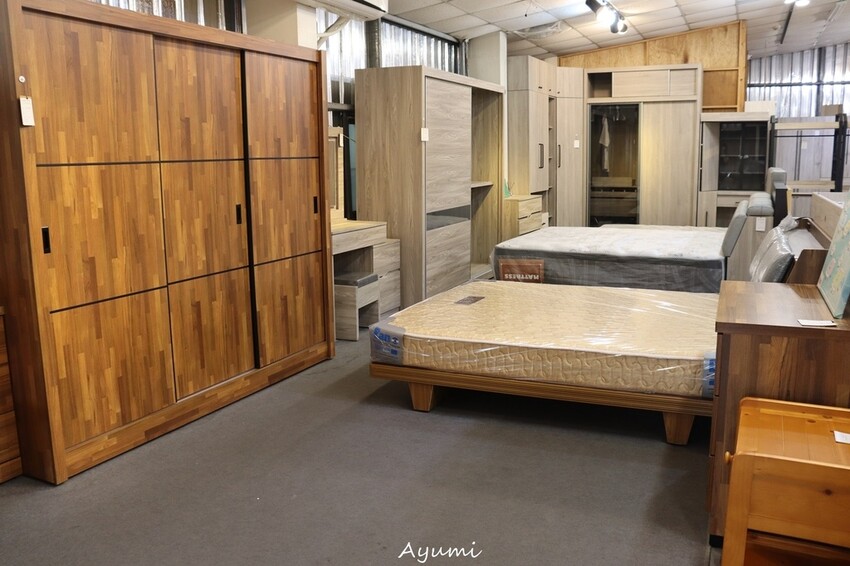 [屏東家具推薦]億家具批發倉庫－屏東門市/款式多、可客製化、價格合理/專人配送、優惠多/距離屏東車站約10