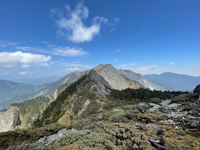 The Movie posters and stills of Taiwan  record movie "紀錄片《赤心巔峰》(Over The Peaks, Beyond The Challenges)" will be launching from Dec 15, 2023 onwards in Taiwan.