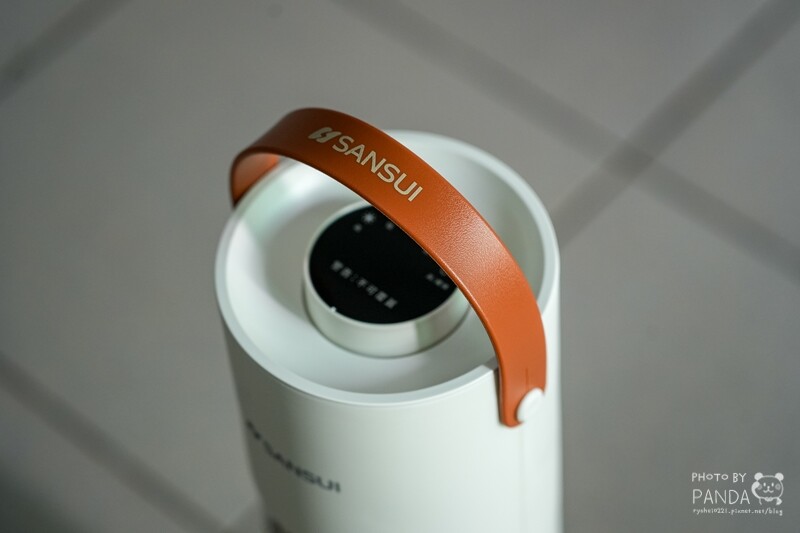 電暖器開箱｜SANSUI山水瞬熱擺頭遠紅外線碳素電暖器．一秒速暖體驗！安全首選，傾倒斷電設計的直立電暖器，擁抱舒適冬季！