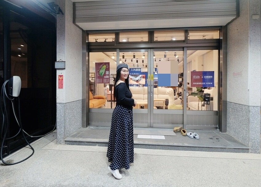 億家具批發倉庫 新竹店|30年老字號 MIT家具工廠直營 鄰