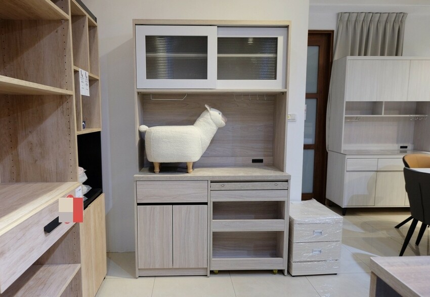 億家具批發倉庫 新竹店