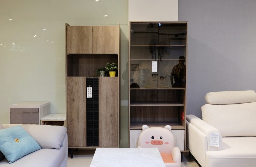 億家具批發倉庫 新竹店