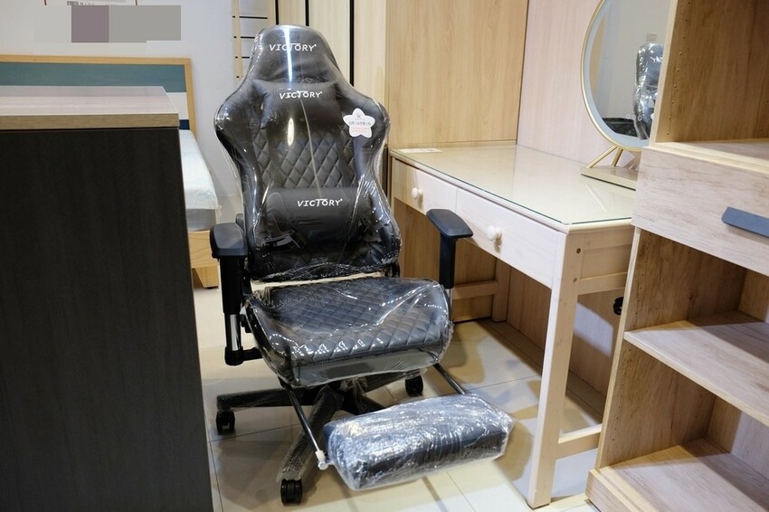 億家具批發倉庫 新竹店|30年老字號 MIT家具工廠直營 鄰