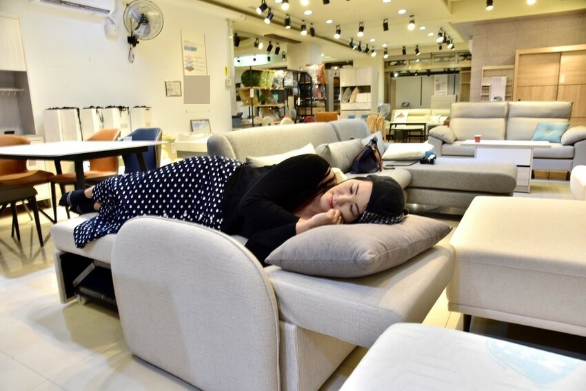 億家具批發倉庫 新竹店|30年老字號 MIT家具工廠直營 鄰