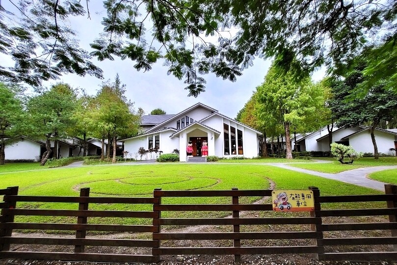 花蓮【雲山水】：牛奶色夢幻湖，冬之落羽松如北國之境