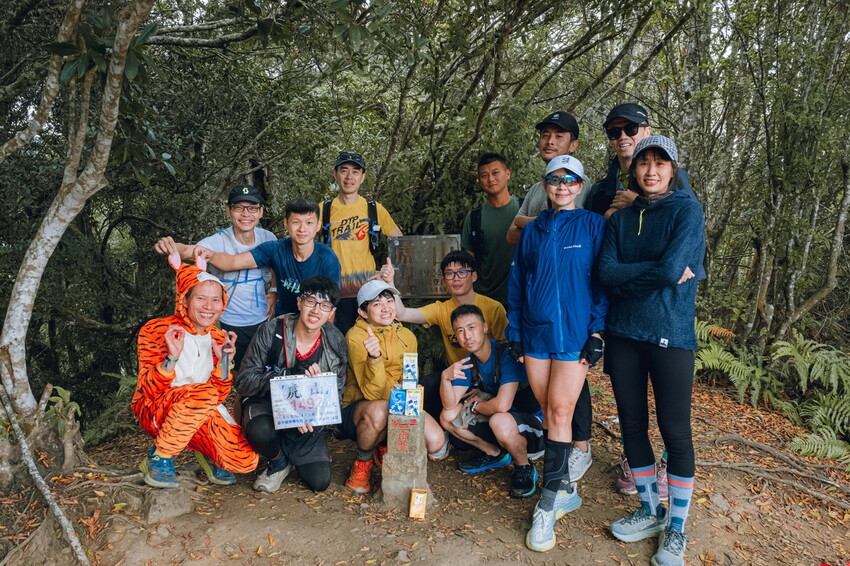 【苗栗泰安】水雲三星之首-虎山｜號稱中級山的大霸尖山，登山攻略。停車資訊 - 貪吃猴的幻想