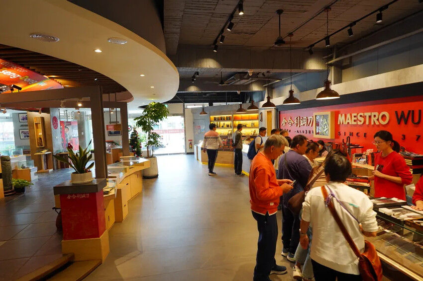 金門縣金寧鄉金合利鋼刀觀光工廠｜金門鋼刀金工體驗，來敲敲打打吧!