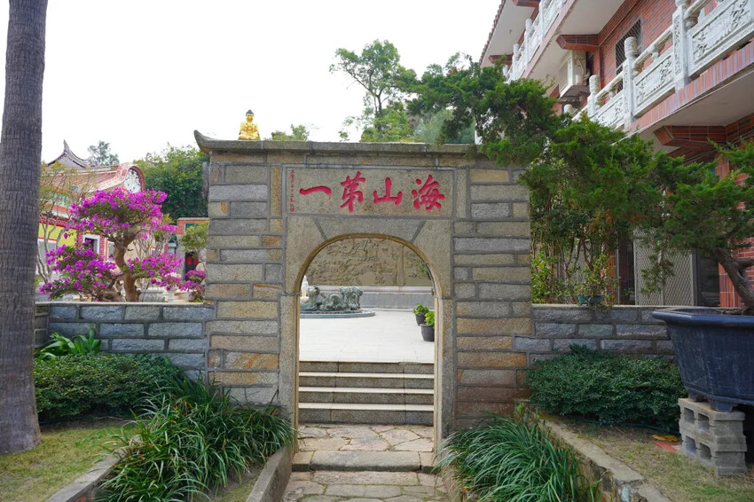 金門海印寺|太武山上宋朝的古剎,安心石下藏龍脈走過八百年的寺廟