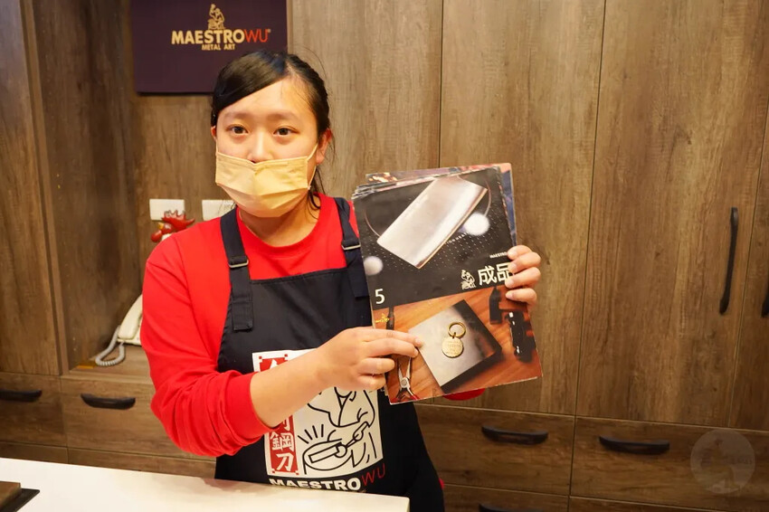 金門縣金寧鄉金合利鋼刀觀光工廠｜金門鋼刀金工體驗，來敲敲打打吧!