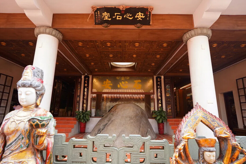 金門海印寺|太武山上宋朝的古剎,安心石下藏龍脈走過八百年的寺廟