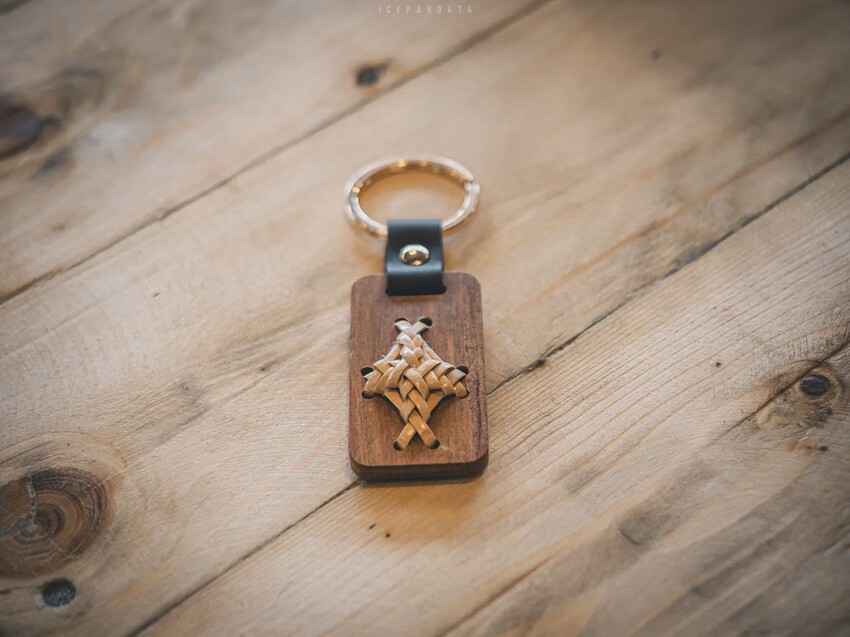 整個社區就像是戶外木雕藝術展