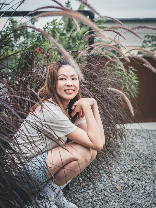 整個社區就像是戶外木雕藝術展