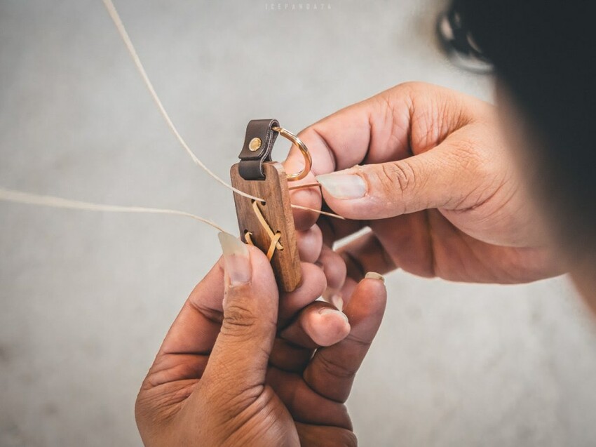 整個社區就像是戶外木雕藝術展