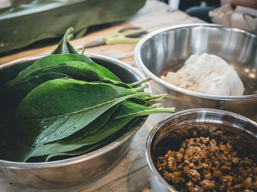 整個社區就像是戶外木雕藝術展