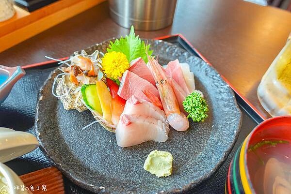 京都美食。松和物産 本店 天橋立車站旁邊的海鮮定食 一樓 京都美食。松和物産 本店 天橋立車站旁邊的海鮮定食 一樓