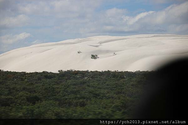 西澳旅遊／蘭斯林滑沙／大膽挑戰潔白細沙上快速下滑