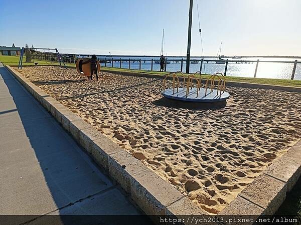 西澳旅遊／Denison港與風剪樹
