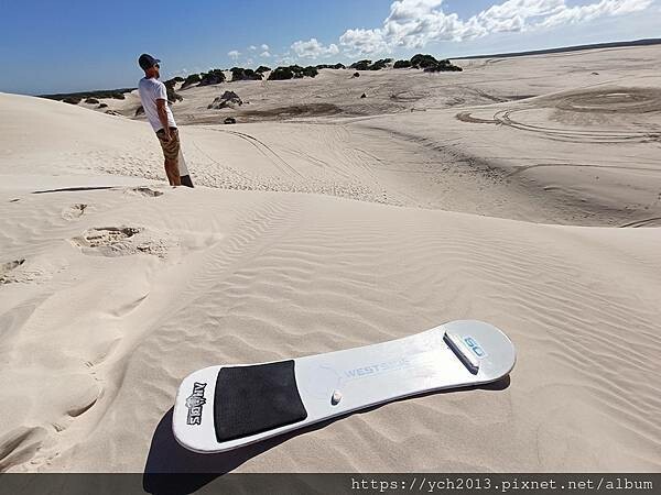 西澳旅遊／蘭斯林滑沙／大膽挑戰潔白細沙上快速下滑