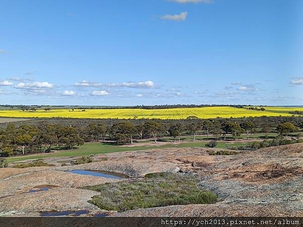 西澳景點/波浪岩Wave Rock登高望遠 西澳景點/波浪岩Wave Rock登高望遠