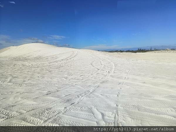 西澳旅遊／蘭斯林滑沙／大膽挑戰潔白細沙上快速下滑