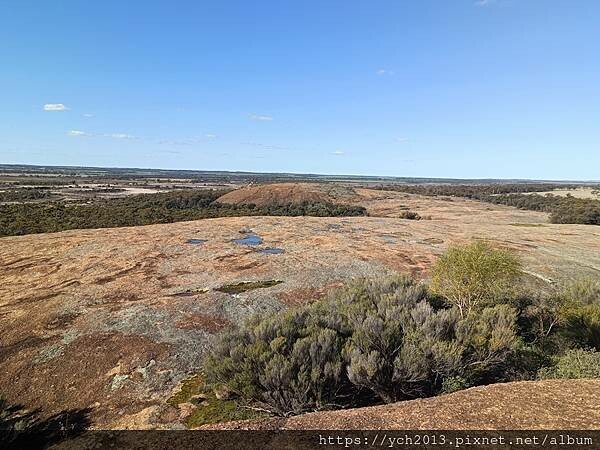西澳景點/波浪岩Wave Rock登高望遠 西澳景點/波浪岩Wave Rock登高望遠