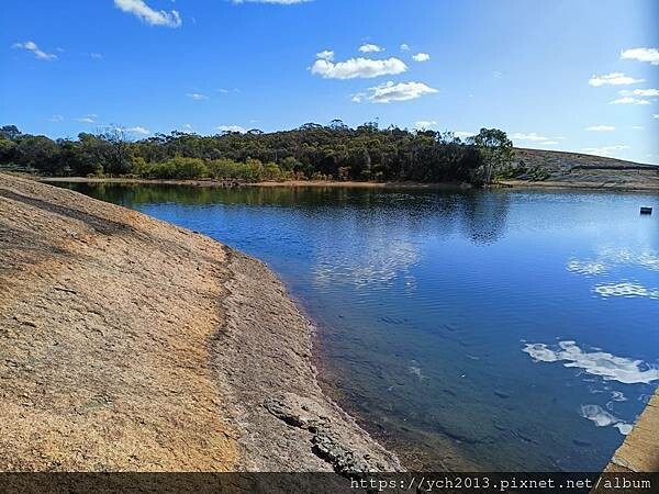 西澳景點/波浪岩Wave Rock登高望遠 西澳景點/波浪岩Wave Rock登高望遠