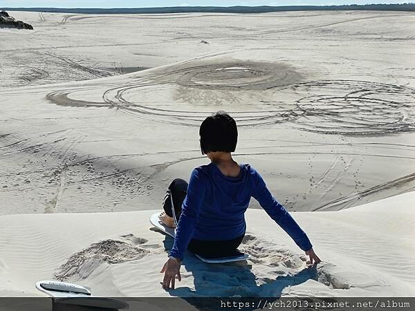 西澳旅遊／蘭斯林滑沙／大膽挑戰潔白細沙上快速下滑
