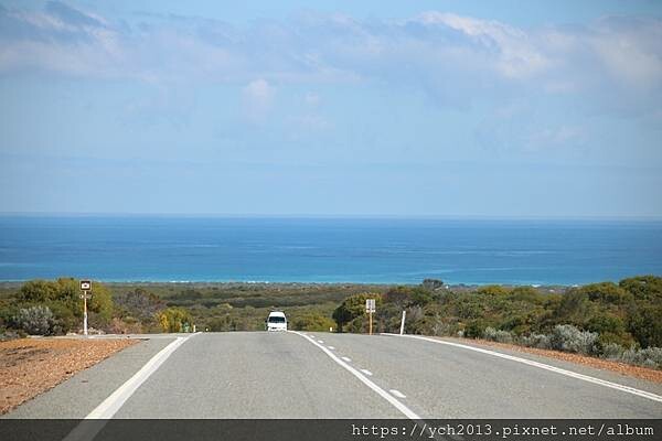 西澳旅遊／蘭斯林滑沙／大膽挑戰潔白細沙上快速下滑
