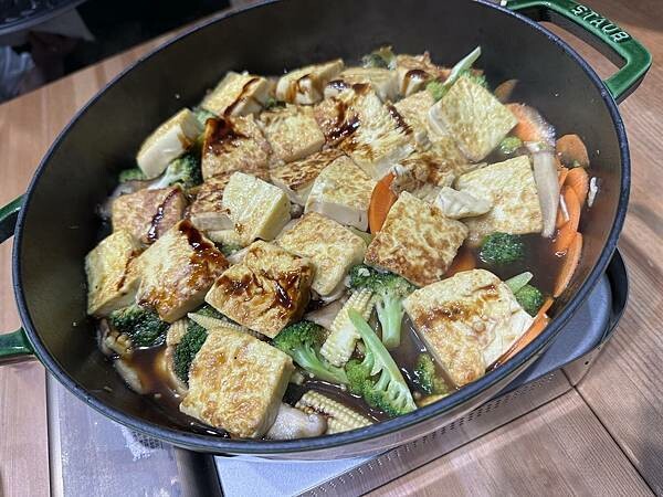 台北廚房出租｜共煮同樂｜跟朋友聚會做料理就到信二家廚仁愛店|