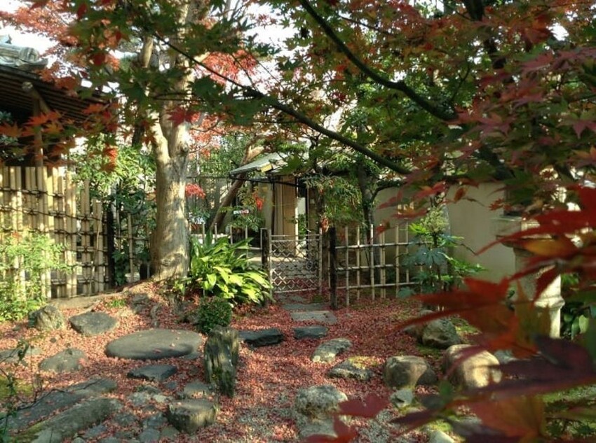 日本Snow Peak雪諾必克咖啡廳、人氣烤糰子eX cafe、湯葉霜淇淋--京都嵐山車站10家不吃不可美食