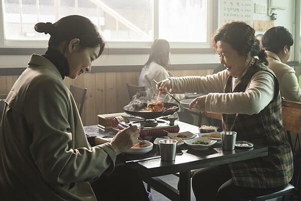 11-鬼媽媽的假期_新聞稿照06_金海淑親女兒看完《鬼媽媽的假期》後竟主動聯絡她！