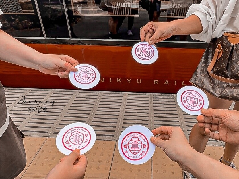 【日本.東京】搭復古火車《富士山河口湖觀光列車「富士山景觀特 【日本.東京】搭復古火車《富士山河口湖觀光列車「富士山景觀特