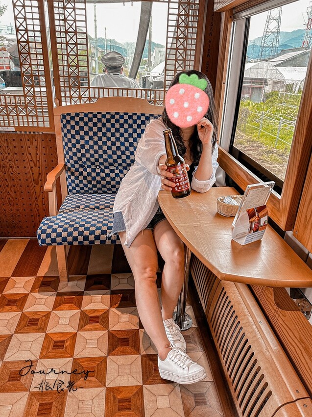 【日本.東京】搭復古火車《富士山河口湖觀光列車「富士山景觀特 【日本.東京】搭復古火車《富士山河口湖觀光列車「富士山景觀特