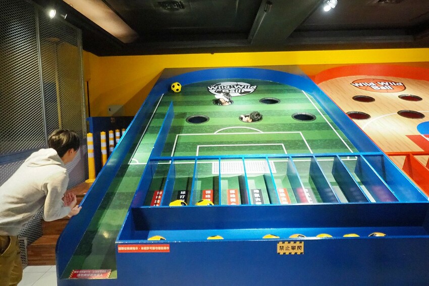 宜蘭縣蘇澳鎮宜蘭縣蘇澳｜♥歪歪球 Wild Wild Ball♥宜蘭最新室內親子景點.四大關卡八種創意球類玩法顛覆你對球類的刻板印
