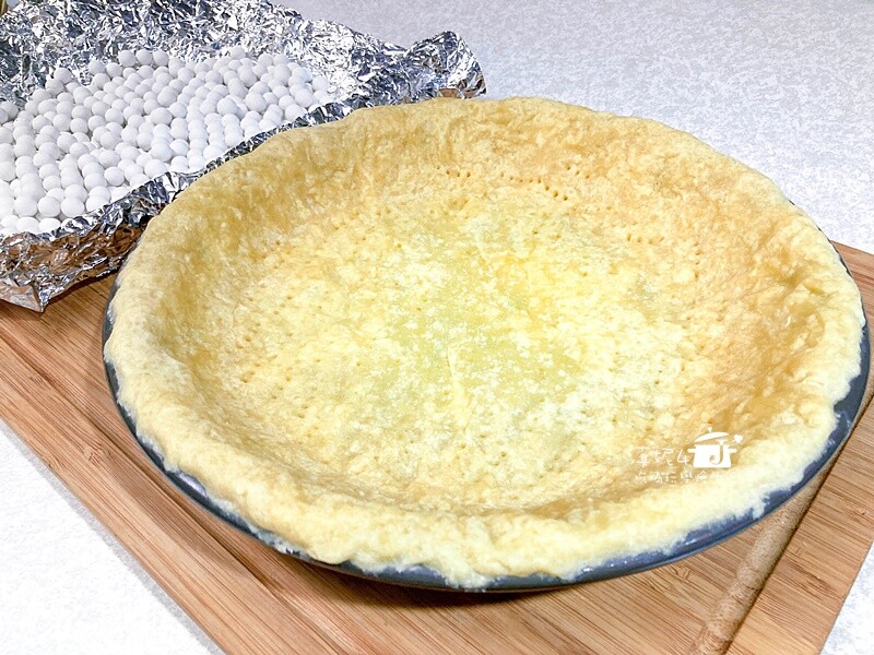 烘焙筆記│牛蕃茄輕乳酪派，酒香風味的蕃茄果乾共奏的濃郁起司味道