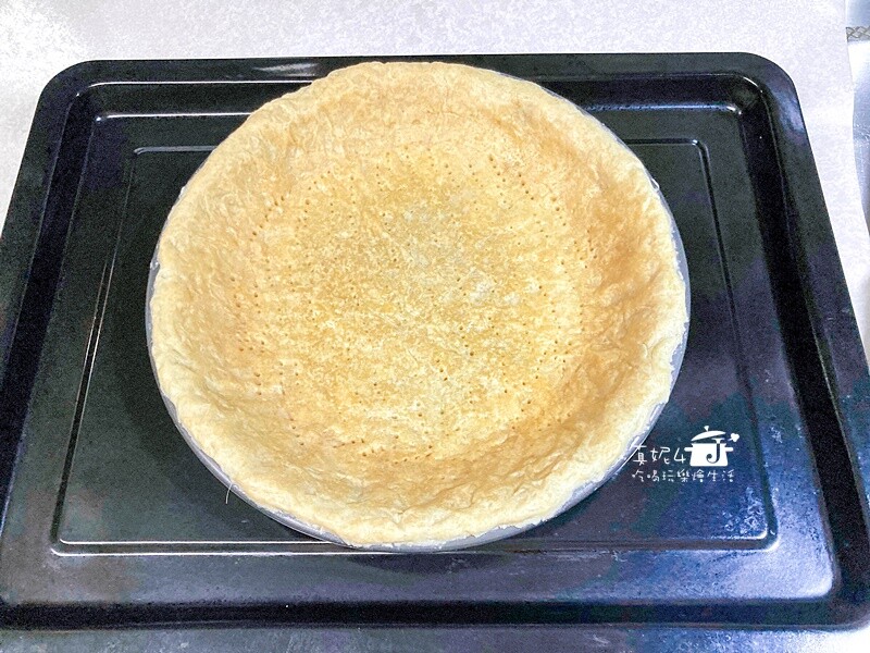 烘焙筆記│牛蕃茄輕乳酪派，酒香風味的蕃茄果乾共奏的濃郁起司味道