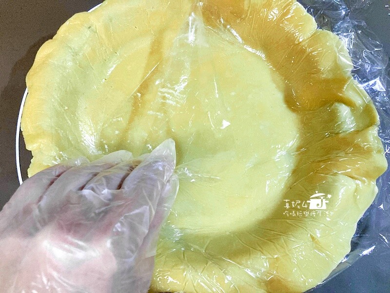 烘焙筆記│牛蕃茄輕乳酪派，酒香風味的蕃茄果乾共奏的濃郁起司味道