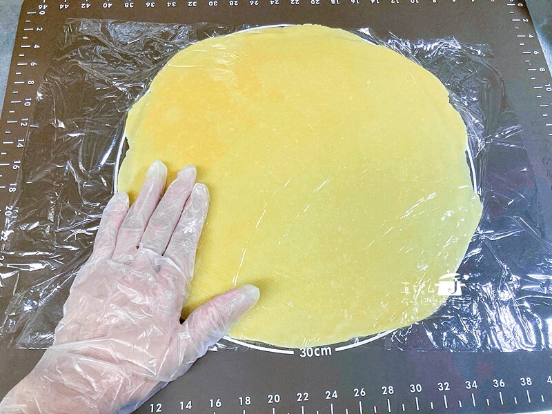 烘焙筆記│牛蕃茄輕乳酪派，酒香風味的蕃茄果乾共奏的濃郁起司味道