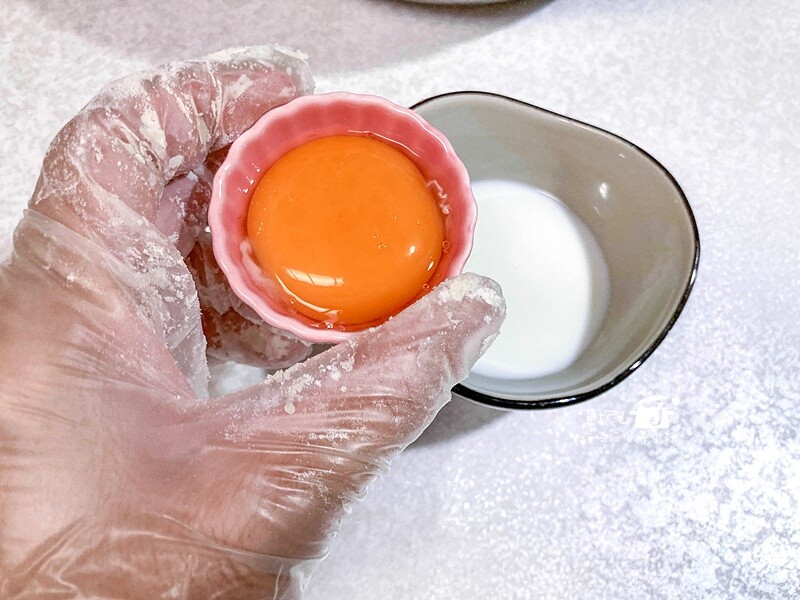 烘焙筆記│牛蕃茄輕乳酪派，酒香風味的蕃茄果乾共奏的濃郁起司味道