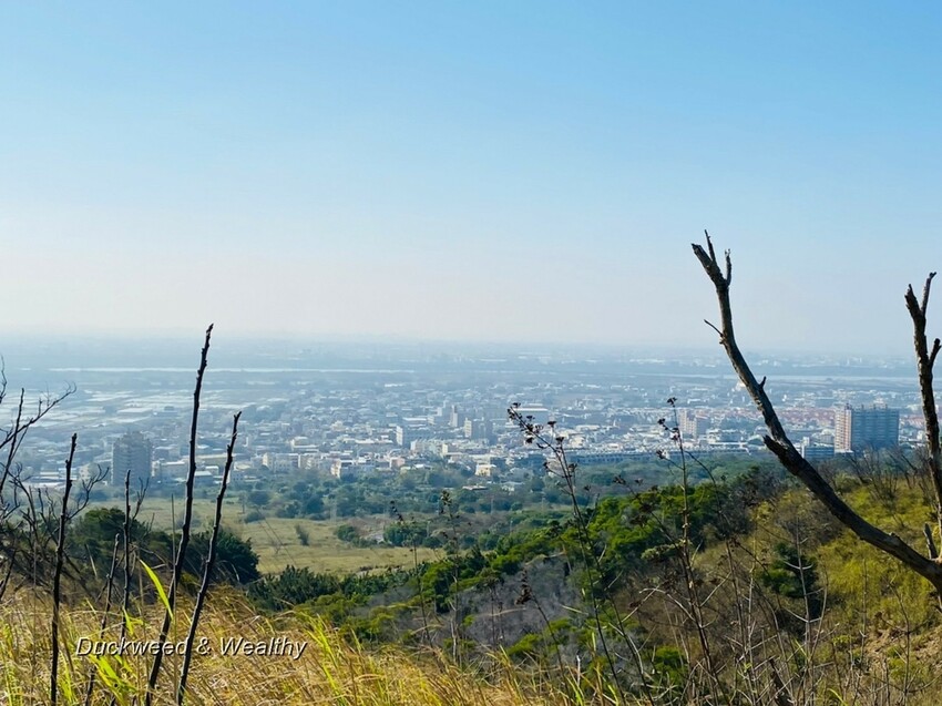 台中市大肚區【台中景點】大肚山萬里長城登山步道|林蔭舒適坡度好走|親子共遊友善步道推薦|