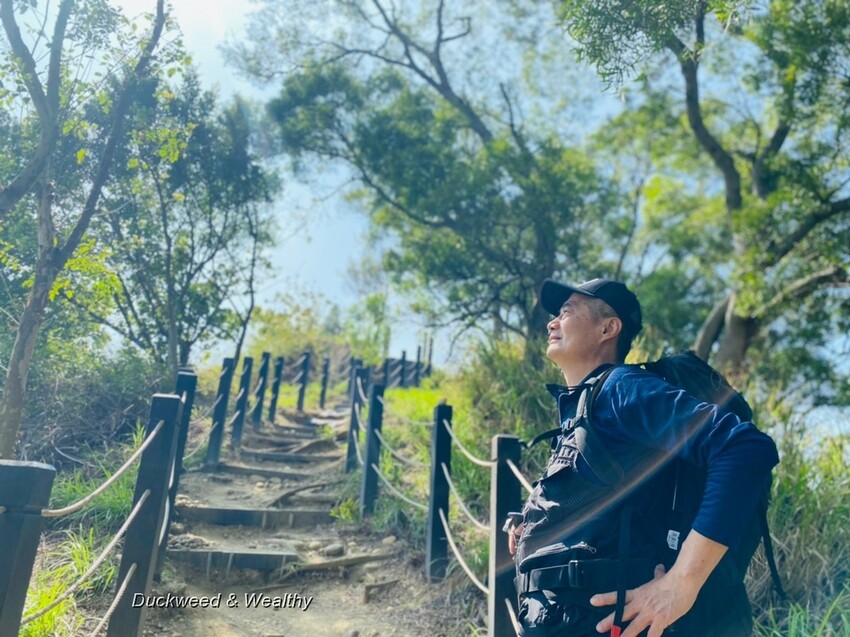 台中市大肚區【台中景點】大肚山萬里長城登山步道|林蔭舒適坡度好走|親子共遊友善步道推薦|