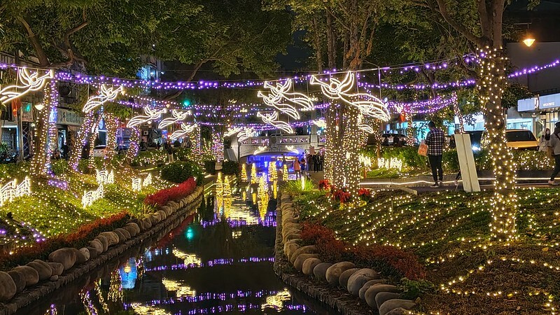 台中市中區2023台中耶誕節|「台中好甜 LINE FRIENDS好友來樂!」活動資訊