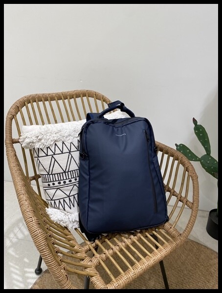 【輕薄電腦包分享/美型電腦包開箱】【100Thinks百思優