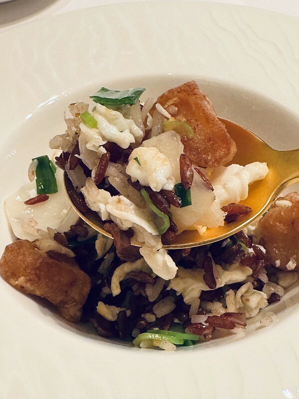 澳門澳門米其林二星|永利軒Wing Lei餐桌上的節氣美味與相互輝映的功夫茶,味蕾滿足又舒服。(澳門美食/澳門旅