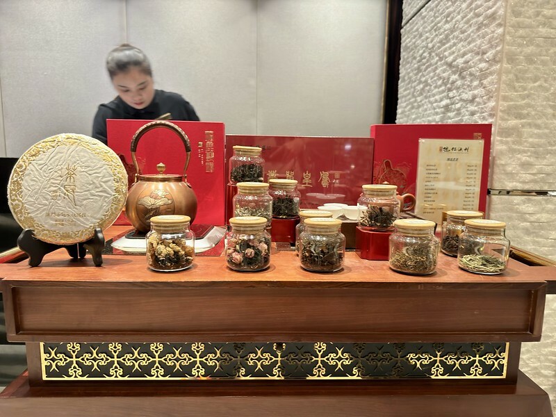 澳門澳門美食|氹仔漁村(銀河),澳門人口中的好吃店(澳門首家30年老字號漁村風味海鮮館);下次一定要找多點