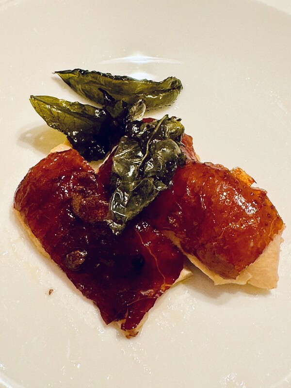 澳門澳門米其林二星|永利軒Wing Lei餐桌上的節氣美味與相互輝映的功夫茶,味蕾滿足又舒服。(澳門美食/澳門旅