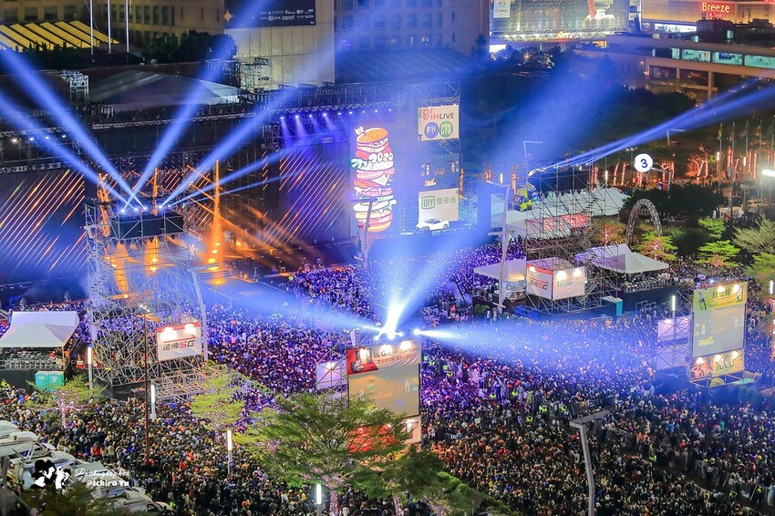 台北市信義區【101跨年煙火】拍攝點‧觀賞地點│四獸山‧象山‧虎山‧南港山‧碧山巖‧烘爐地‧劍潭山‧老地方觀機平台‧信義區‧惠