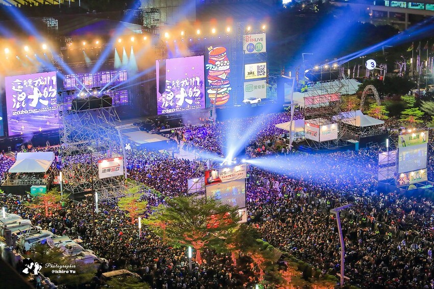 台北市信義區【101跨年煙火】拍攝點‧觀賞地點│四獸山‧象山‧虎山‧南港山‧碧山巖‧烘爐地‧劍潭山‧老地方觀機平台‧信義區‧惠